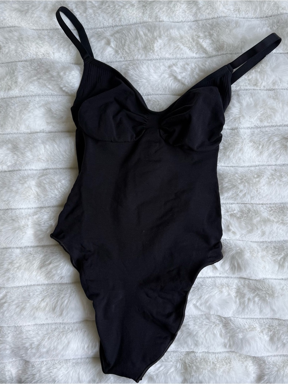 Skims Seamless Sculpt Thong Bodysuit